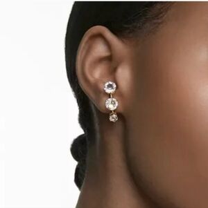 Swarovski Constella Brillant Cut Stud Earrings